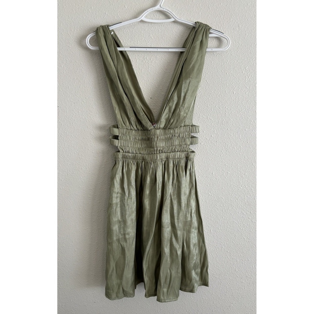 Heart & Heels Deep V Open Sides Shimmer Mini Swing Dress Small